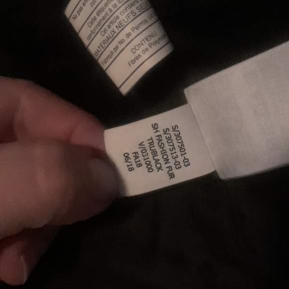 NWOT spring/fall vest jacket with faux fur trim - Picture 7 of 8